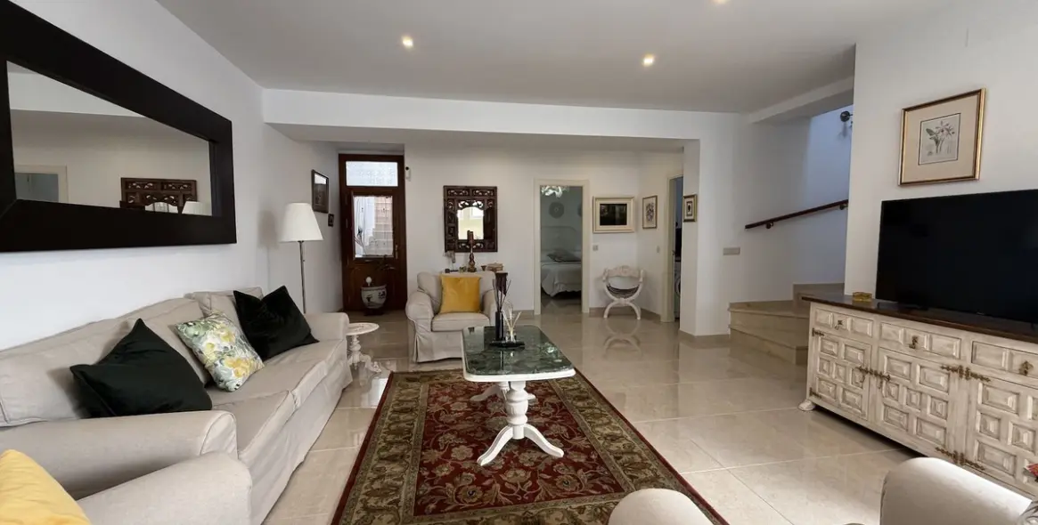 Sale of detached villa in Nerja 26
