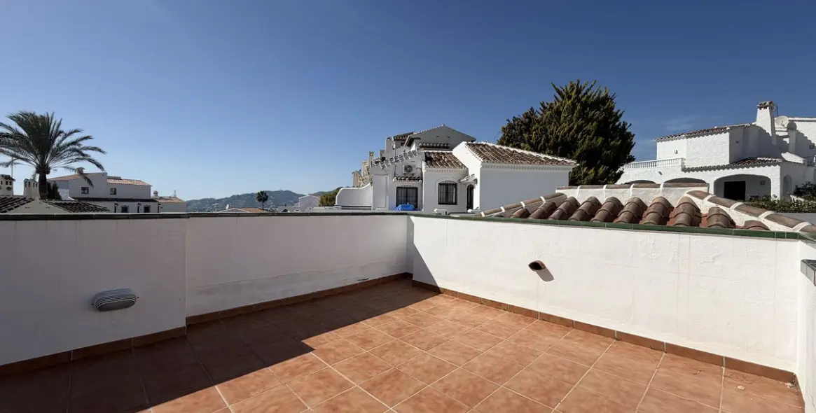 Sale of detached villa in Nerja 43