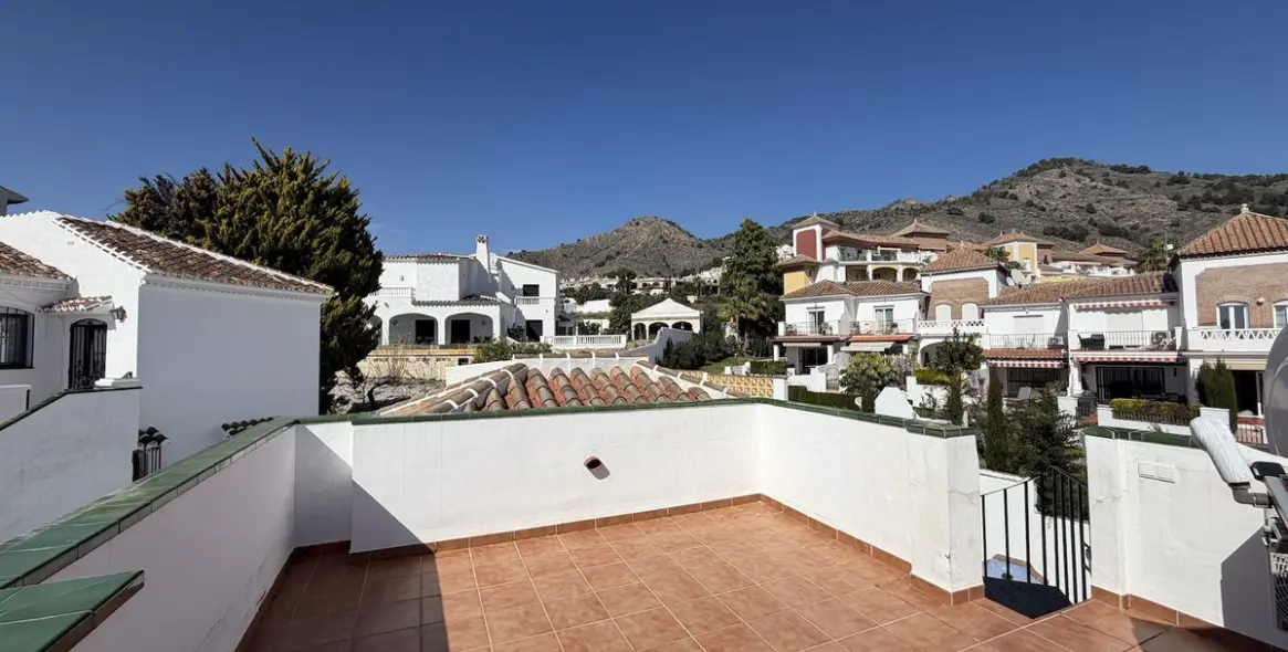 Sale of detached villa in Nerja 45