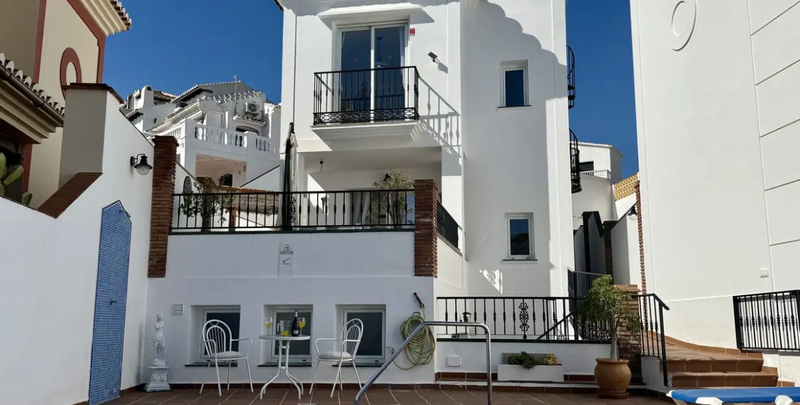 Sale of detached villa in Nerja 51