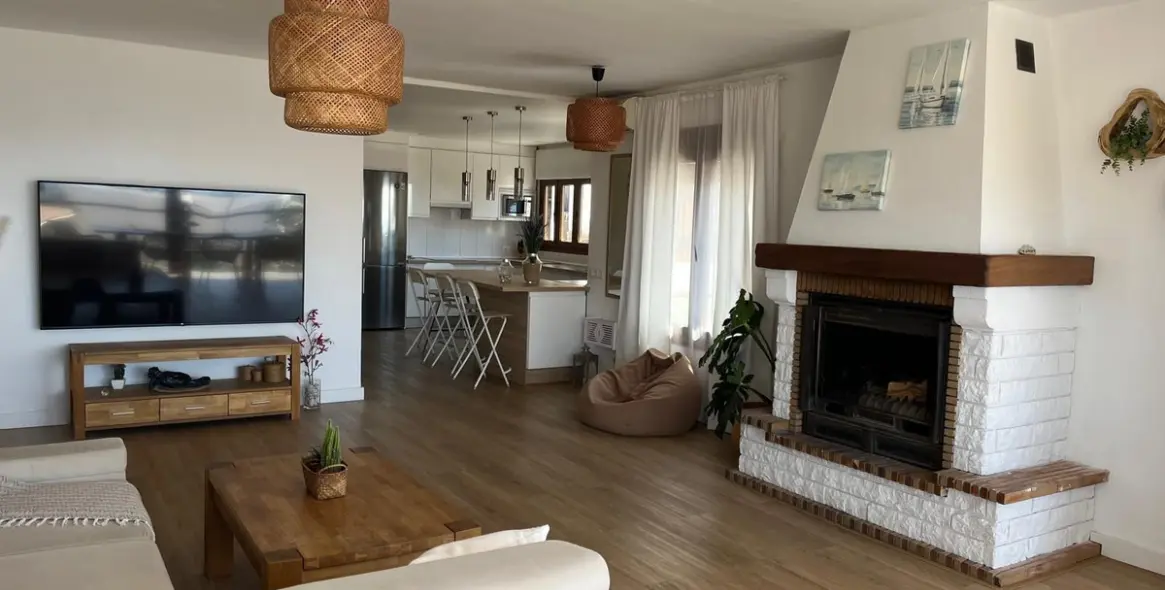 Sale of detached villa in Rincón de la Victoria 10