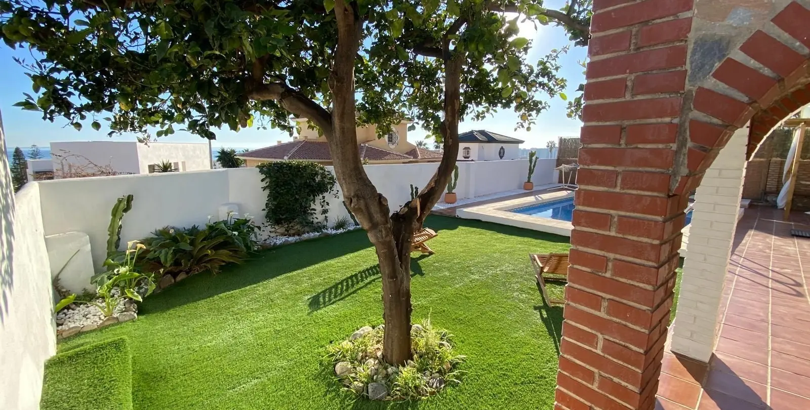 Sale of detached villa in Rincón de la Victoria 24