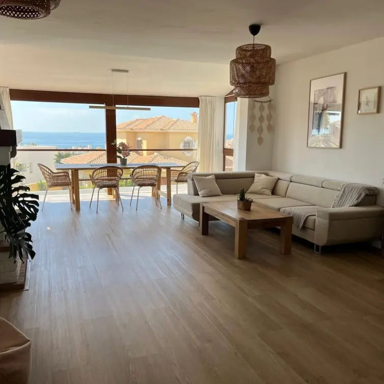 Sale of detached villa in Rincón de la Victoria