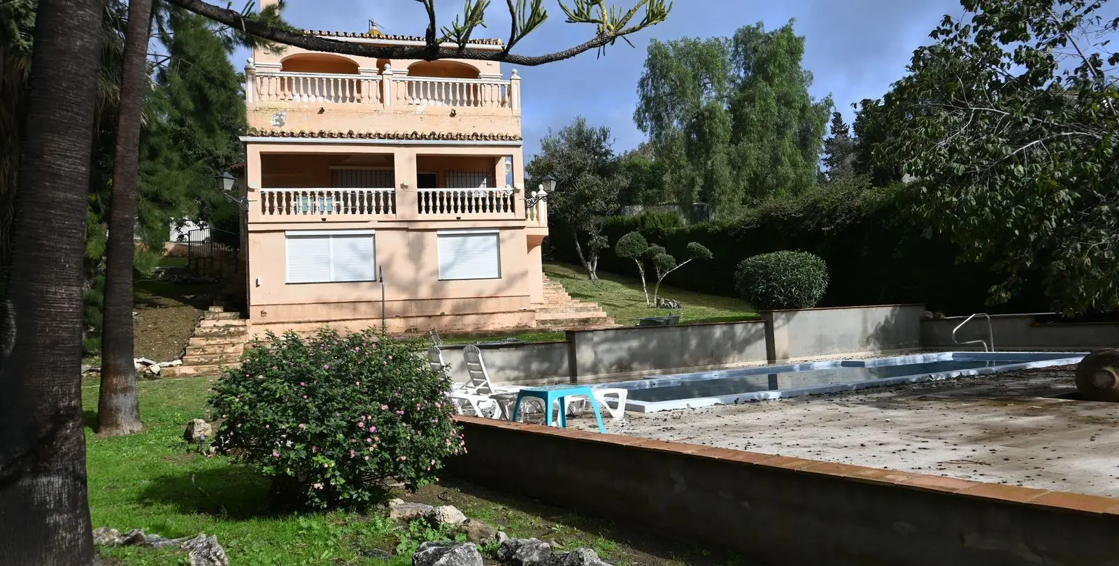 Продажа  отдельно стоящей виллы в Campo Mijas 1
