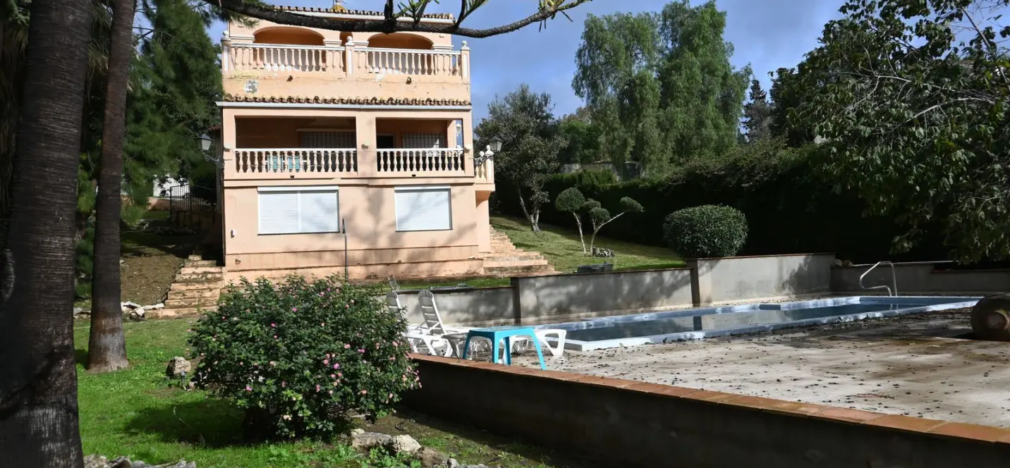 Продажа  отдельно стоящей виллы в Campo Mijas 0
