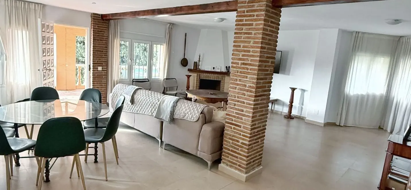 Продажа  отдельно стоящей виллы в Campo Mijas 4