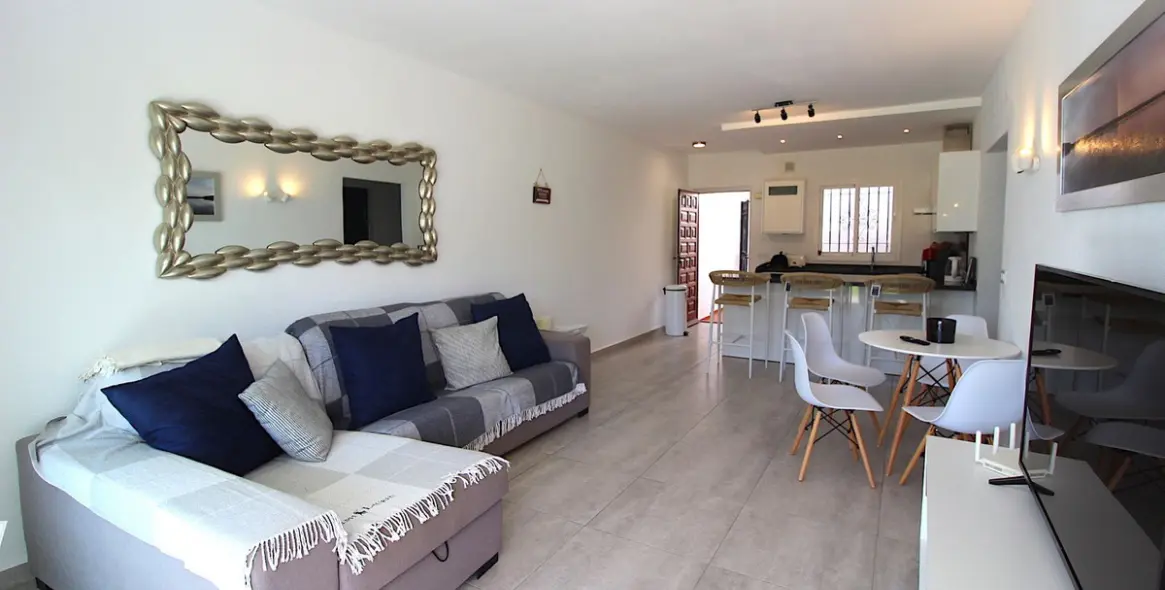 Venta de apartamento en planta baja en El Paraiso 2