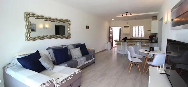 Venta de apartamento en planta baja en El Paraiso 1