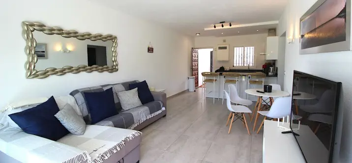Venta de apartamento en planta baja en El Paraiso 2