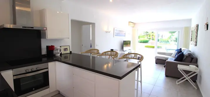 Venta de apartamento en planta baja en El Paraiso 3