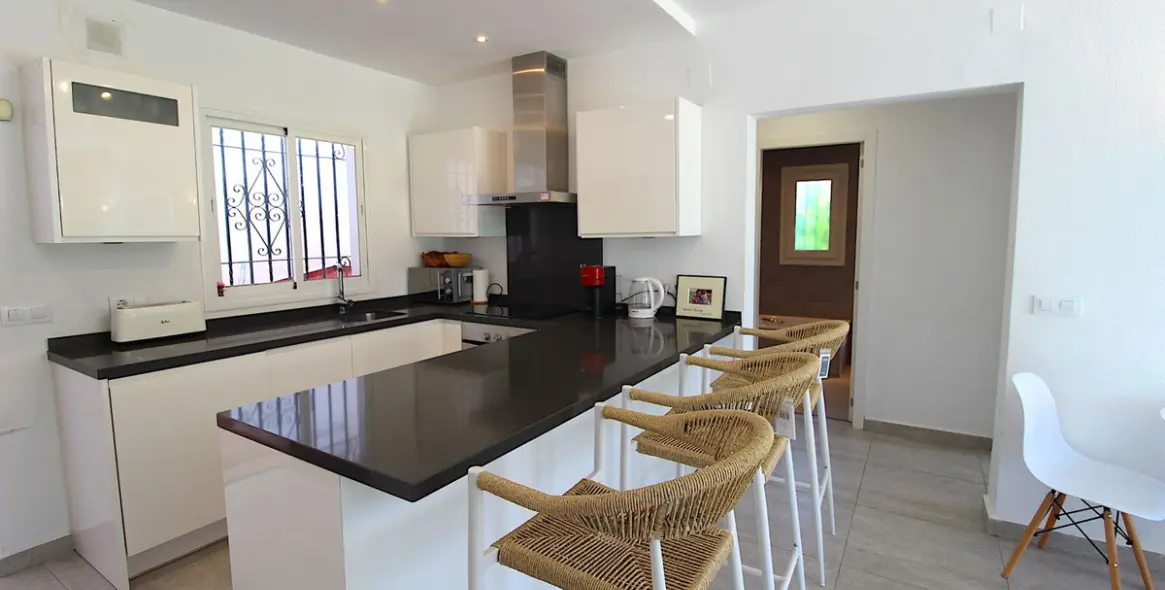 Venta de apartamento en planta baja en El Paraiso 6