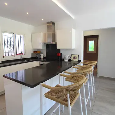 Venta de apartamento en planta baja en El Paraiso