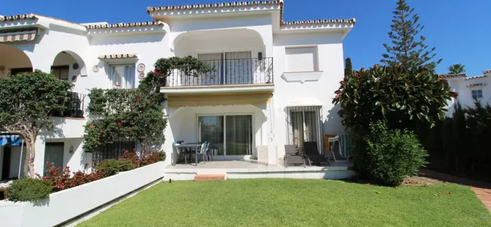 Продажа апартаментов на первом этаже в El Paraiso 0