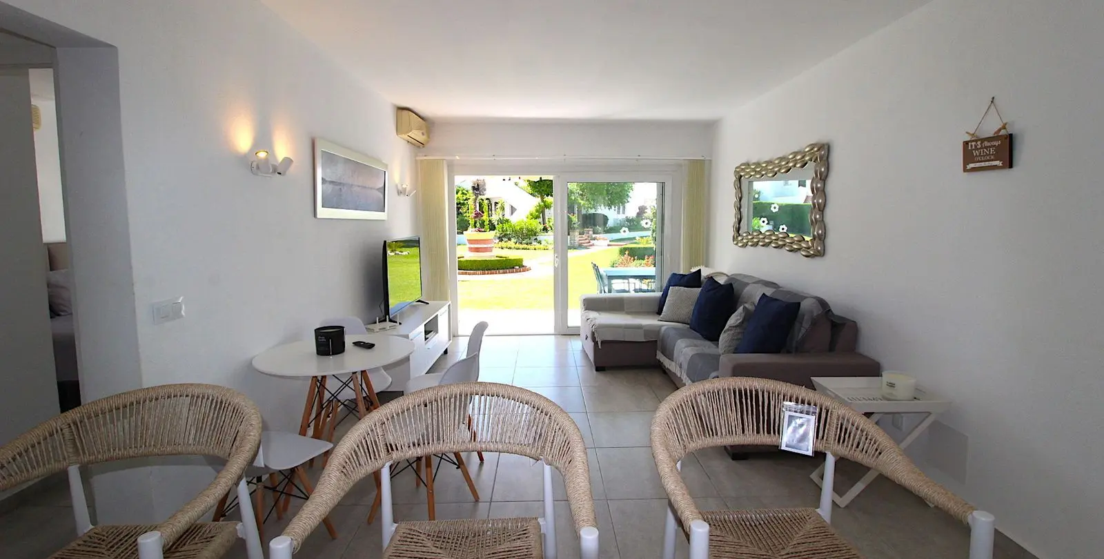 Venta de apartamento en planta baja en El Paraiso 5