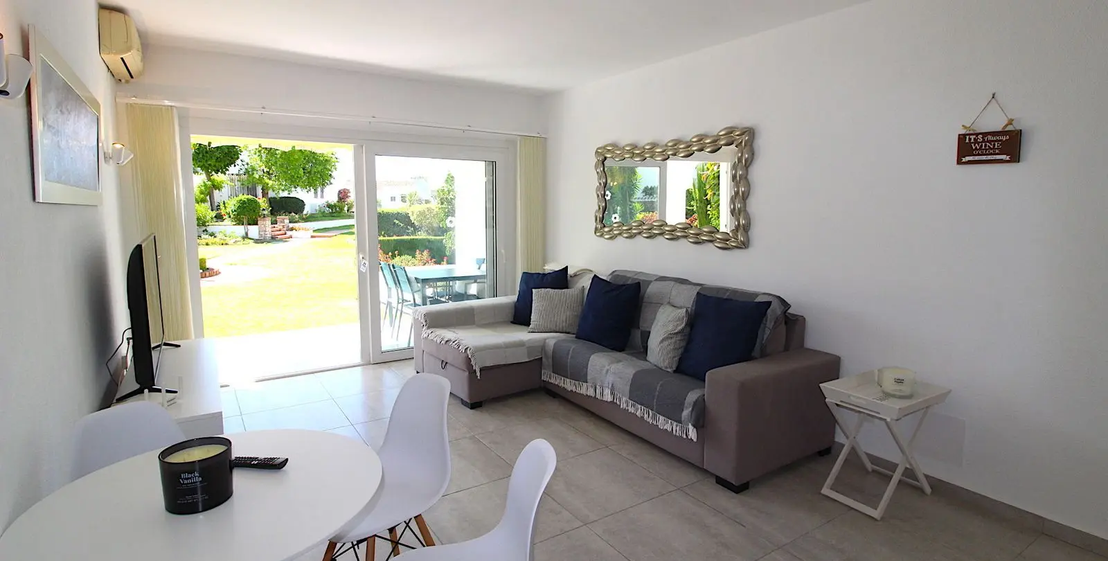Venta de apartamento en planta baja en El Paraiso 9