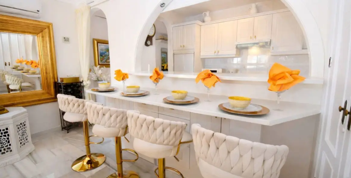 Продажа апартаментов на первом этаже в Mijas Costa 6