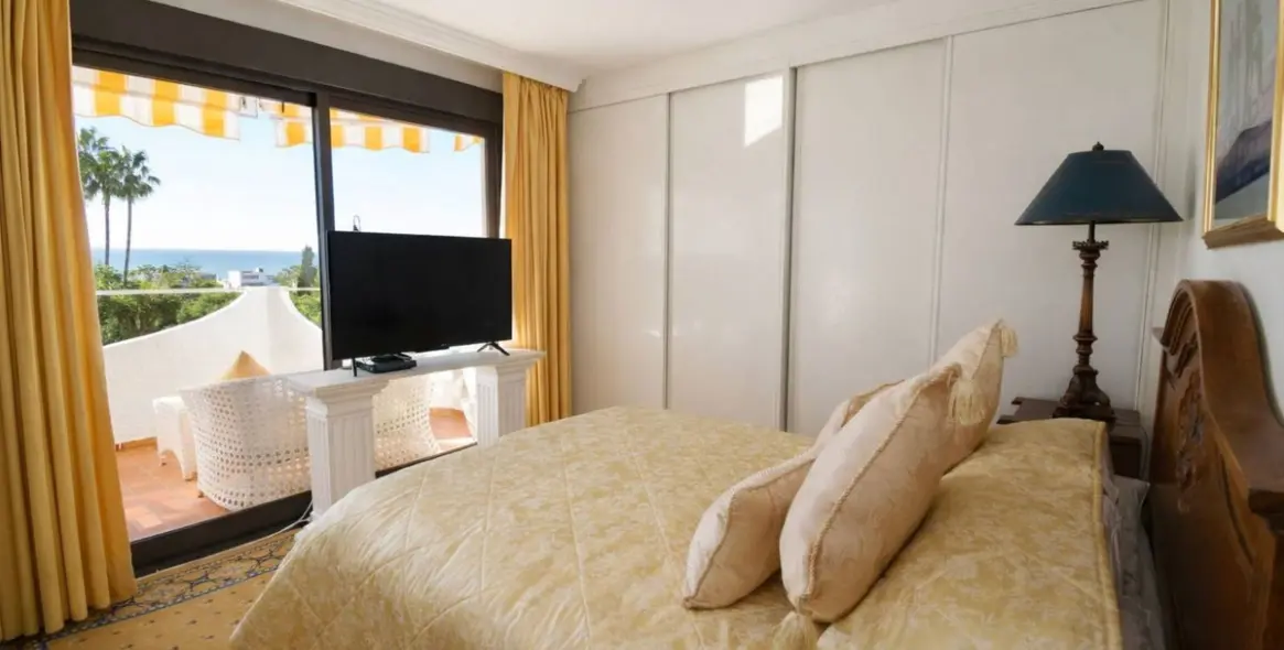 Продажа апартаментов на первом этаже в Mijas Costa 14