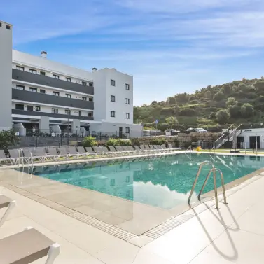 Sale of middle floor apartment in Mijas