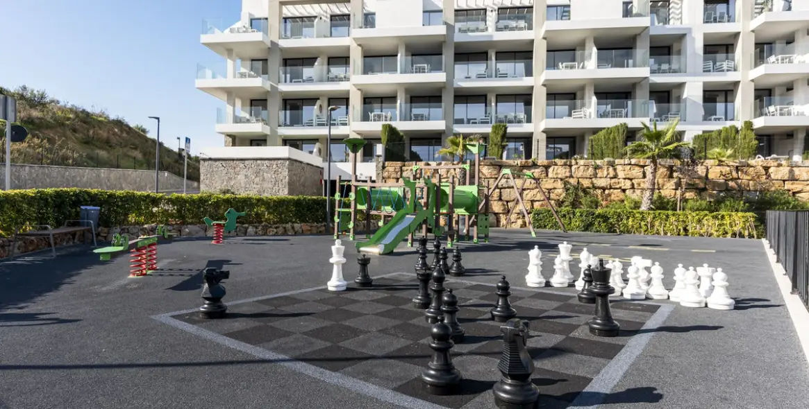 Sale of middle floor apartment in Mijas 10