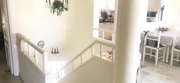 Продажа дома на две семьи в El Faro 1