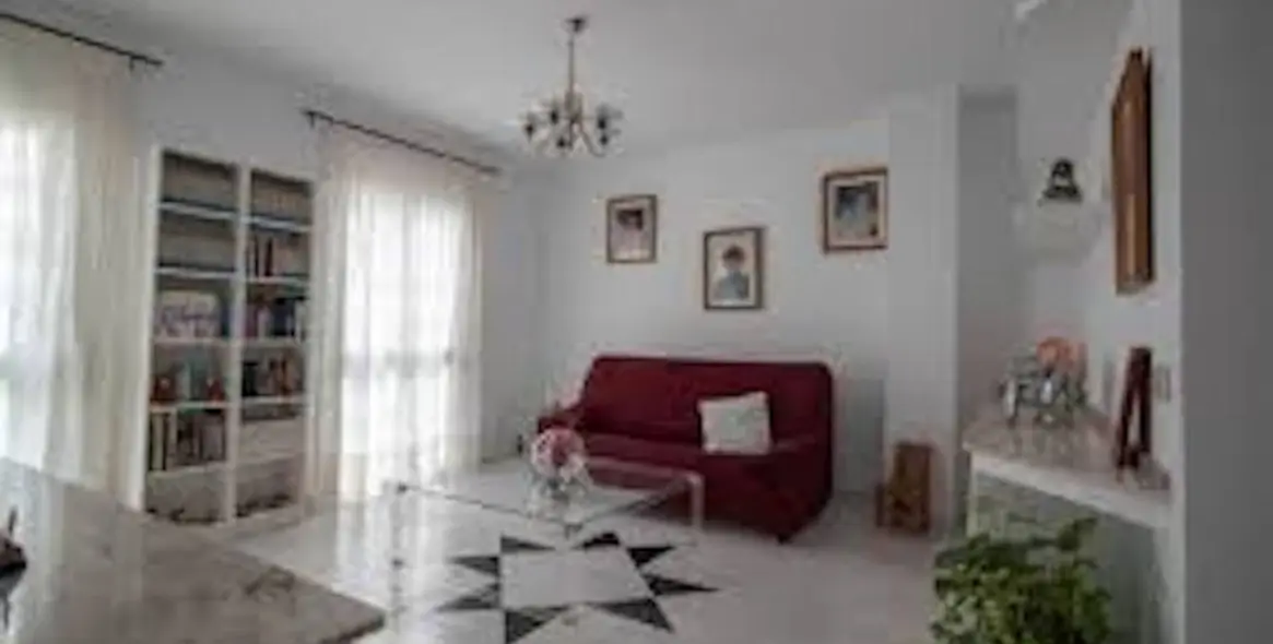 Продажа дома на две семьи в El Faro 8