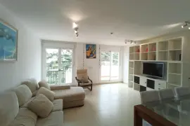Image 4 thumb