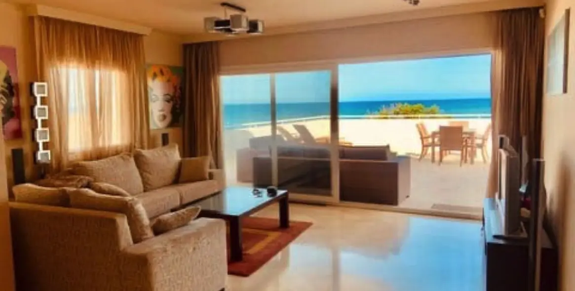 Продажа апартаментов на первом этаже в Estepona 7