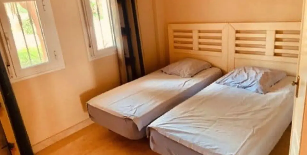 Продажа апартаментов на первом этаже в Estepona 10