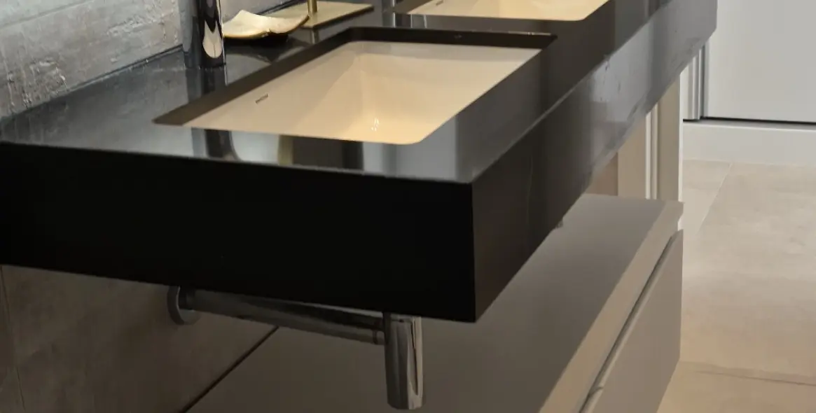 Sale of middle floor apartment in Fuengirola 15