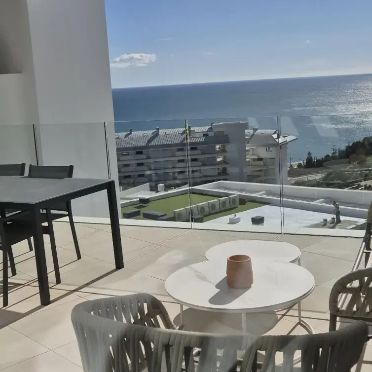 Продажа апартаментов на среднем этаже в Fuengirola
