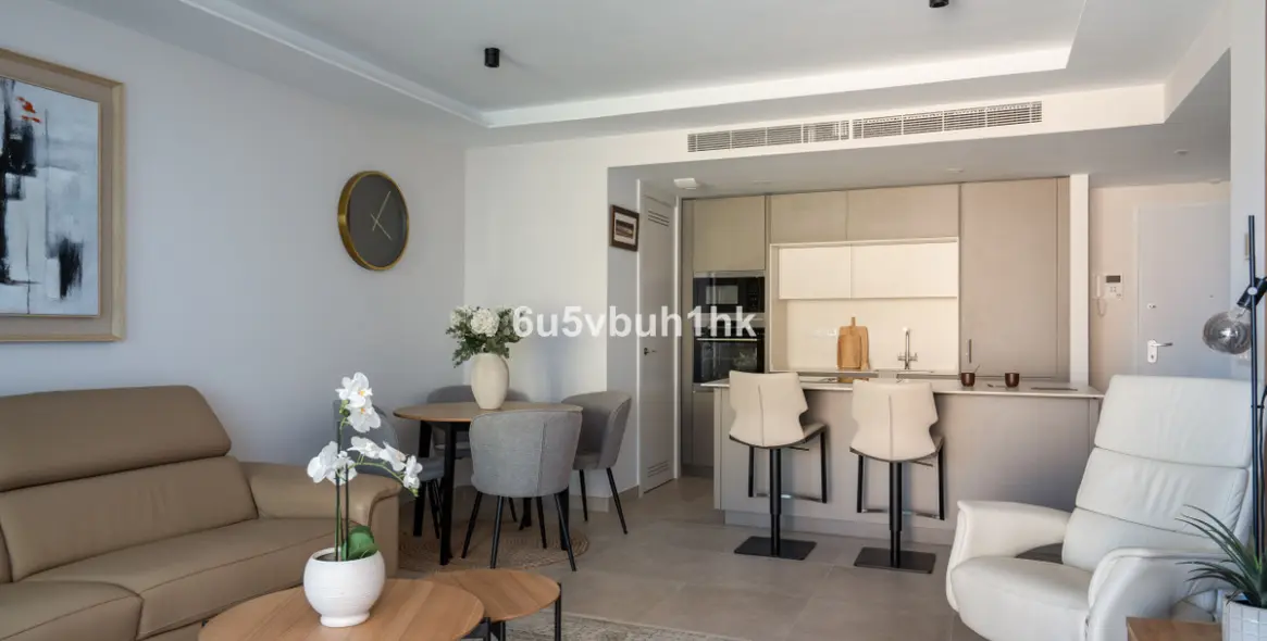 Sale of ground floor apartment in Fuengirola Centro 11