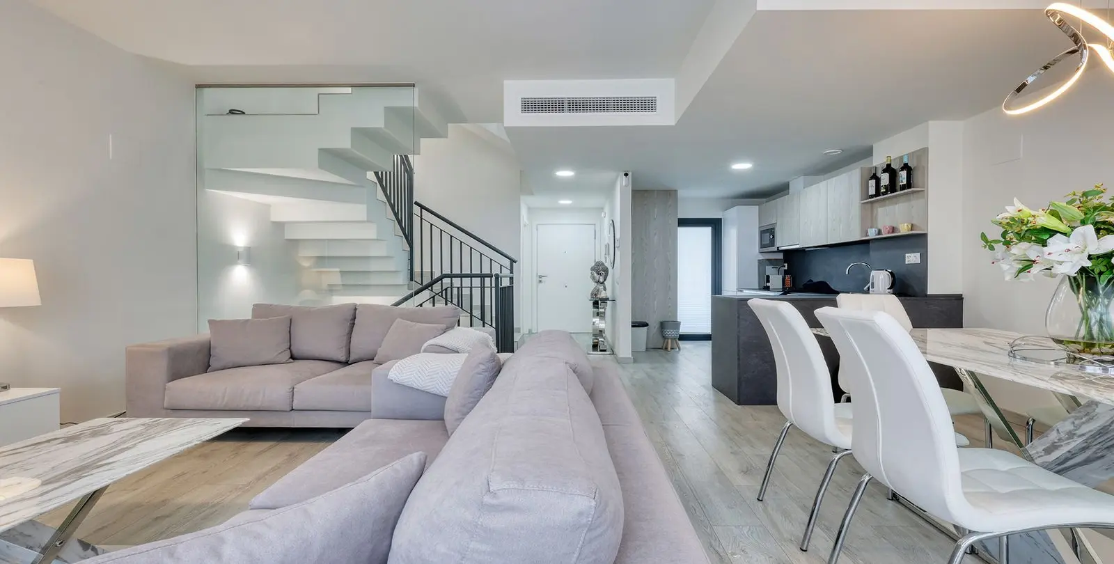 Sale of townhouse in Manilva 8