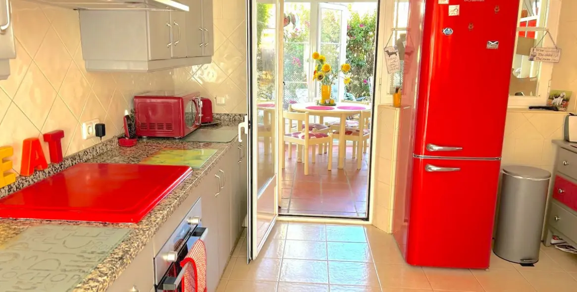 Sale of semi-detached house in Elviria 10
