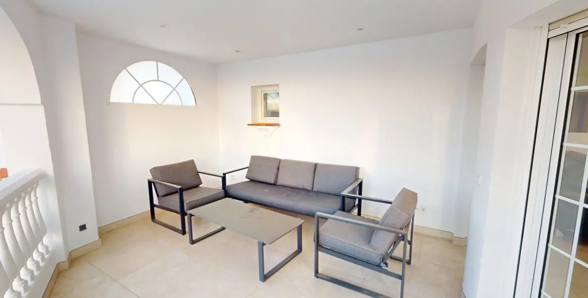 Продажа  отдельно стоящей виллы в Torrox 10