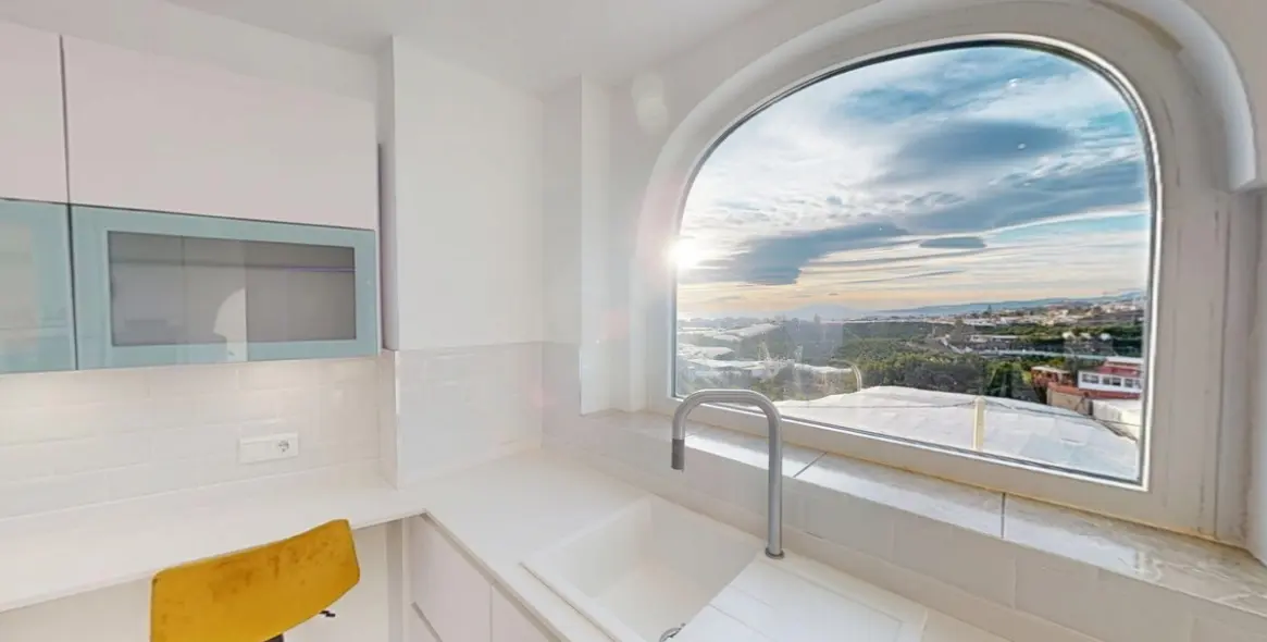 Продажа  отдельно стоящей виллы в Torrox 16