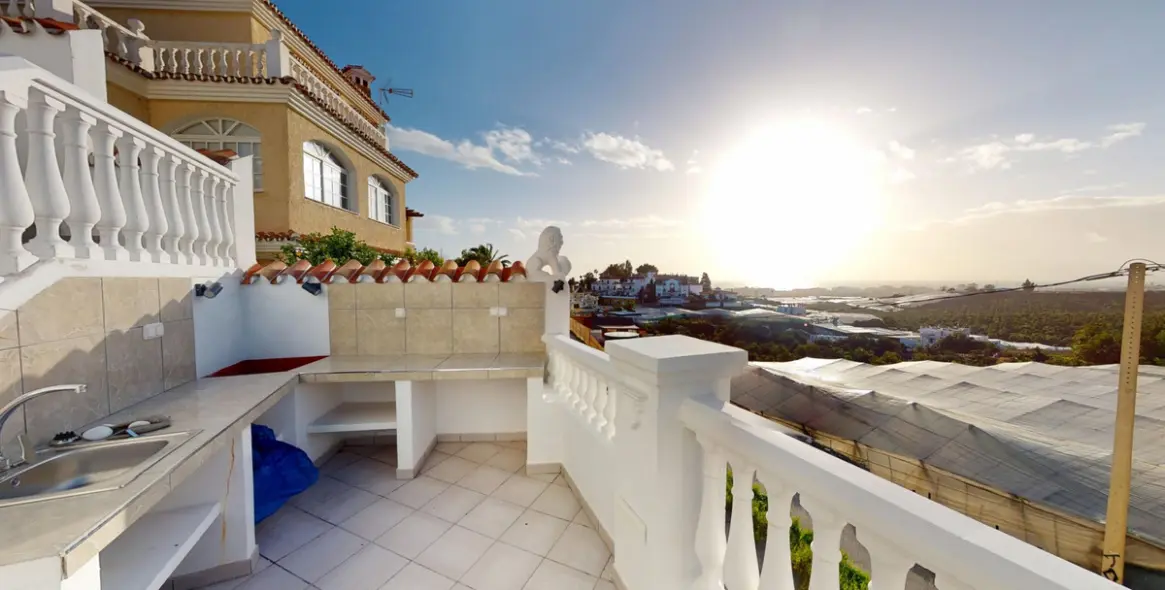 Продажа  отдельно стоящей виллы в Torrox 42