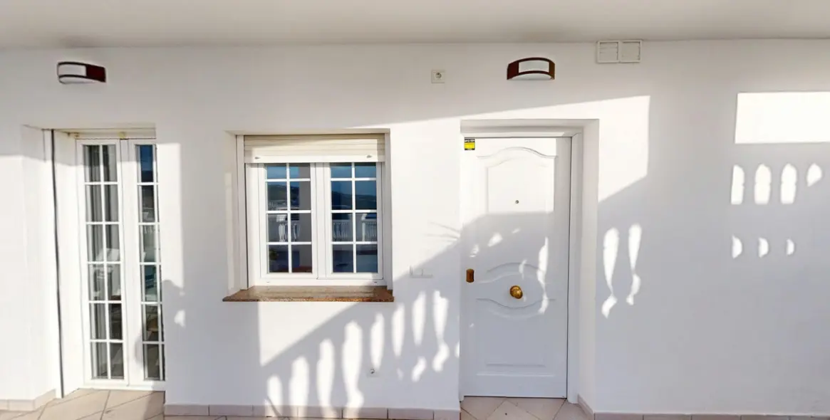 Продажа  отдельно стоящей виллы в Torrox 47