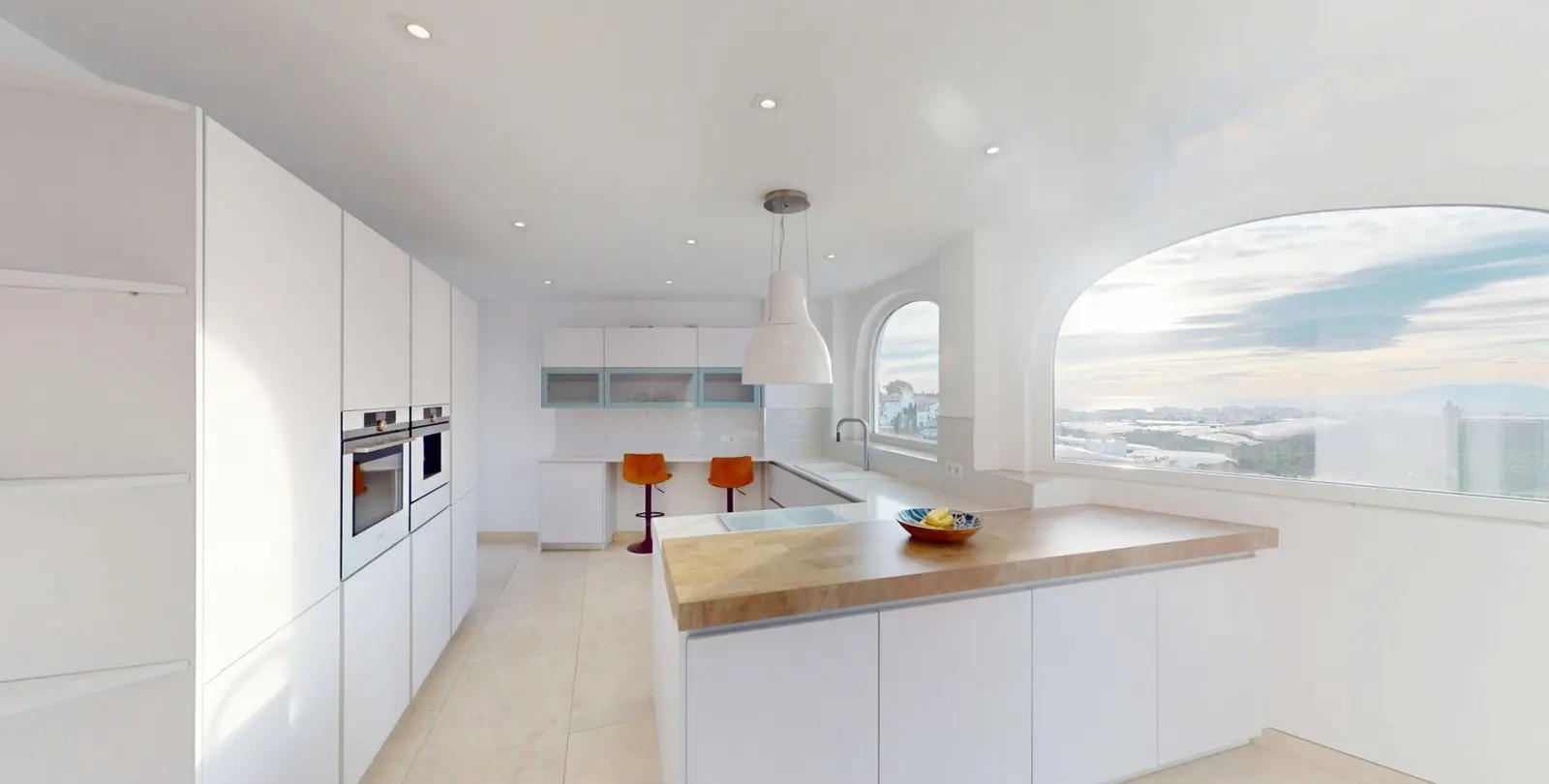 Sale of detached villa in Torrox Costa 14