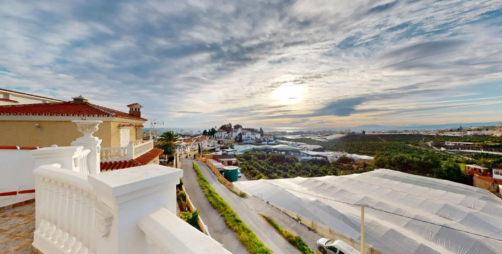 Sale of detached villa in Torrox Costa 34
