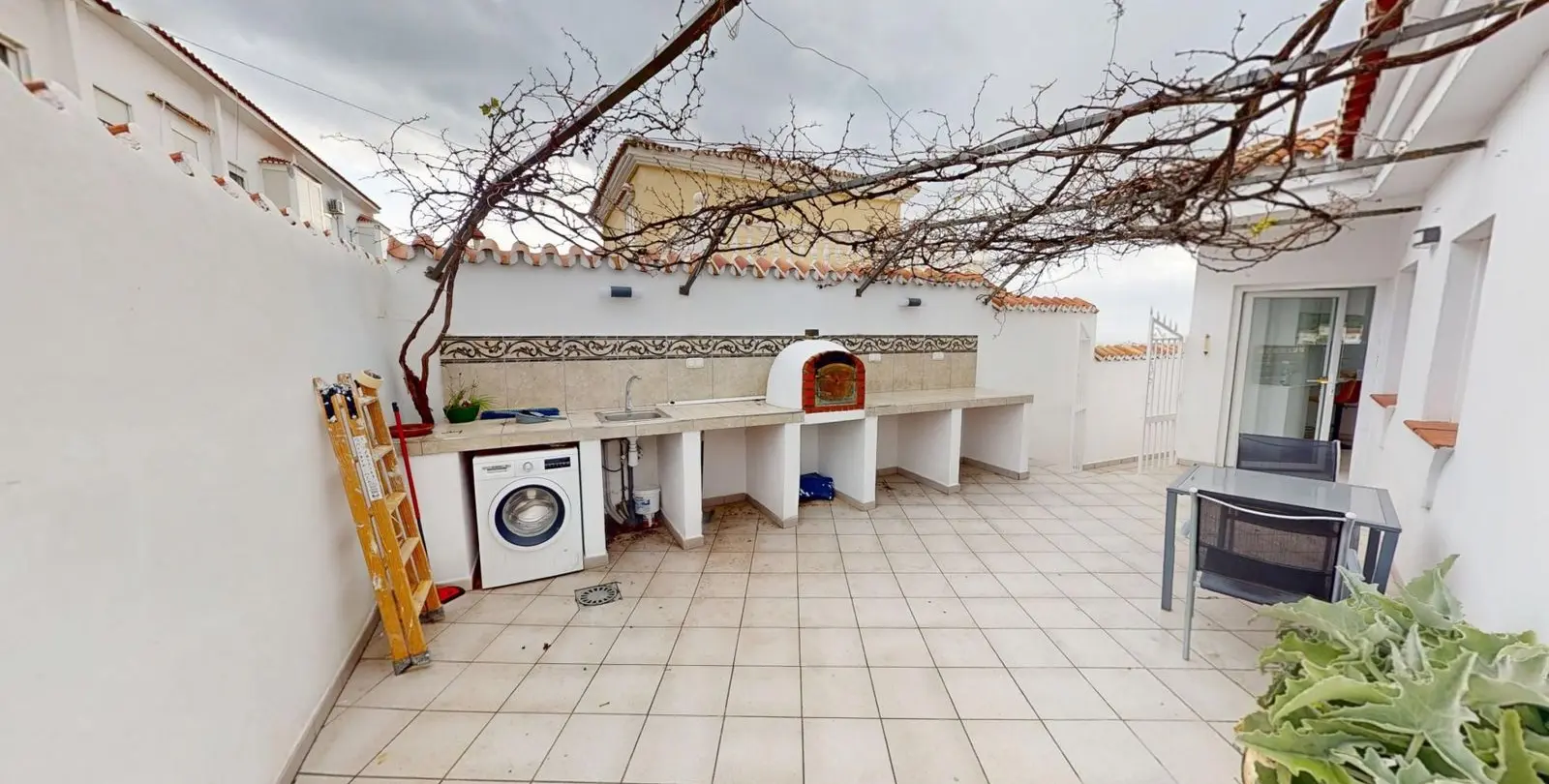 Sale of detached villa in Torrox Costa 38