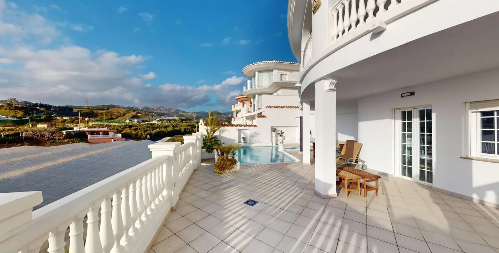 Sale of detached villa in Torrox Costa 42