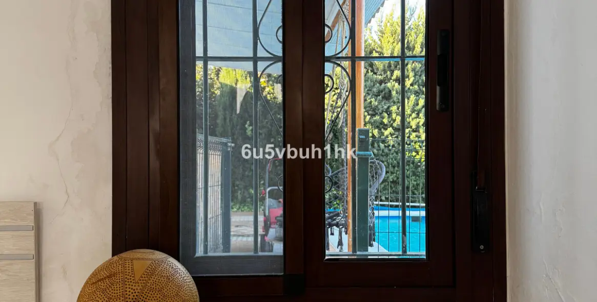 Venta de adosado en Bolonia 2