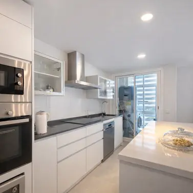 Venta de ático en Estepona