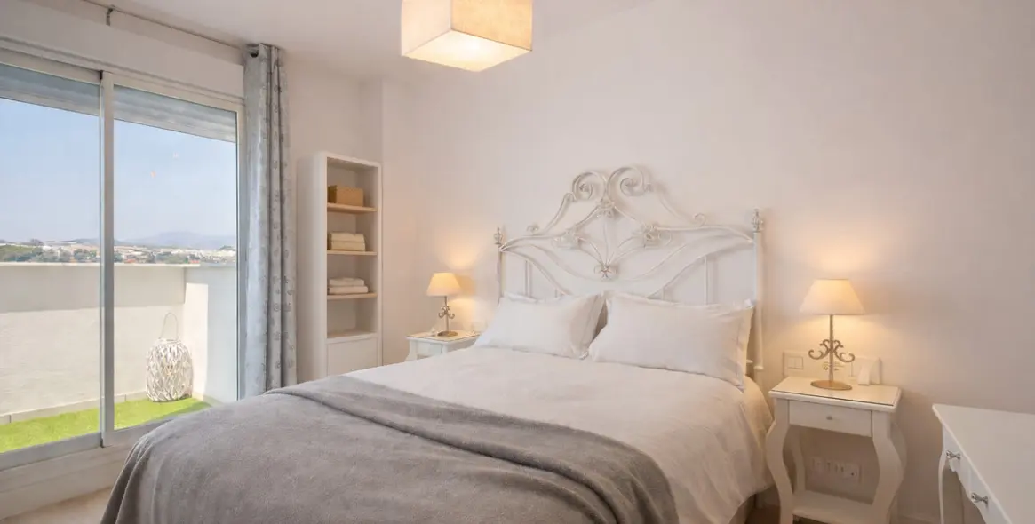 Venta de ático en Estepona 9