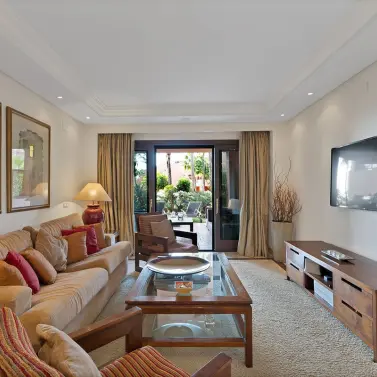 Venta de apartamento en planta baja en New Golden Mile