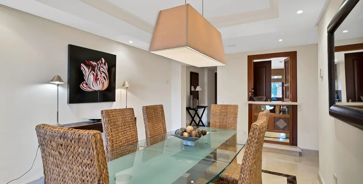 Venta de apartamento en planta baja en New Golden Mile 8