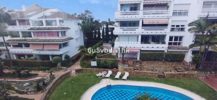 Venta de apartamento en planta baja en Marbella 1