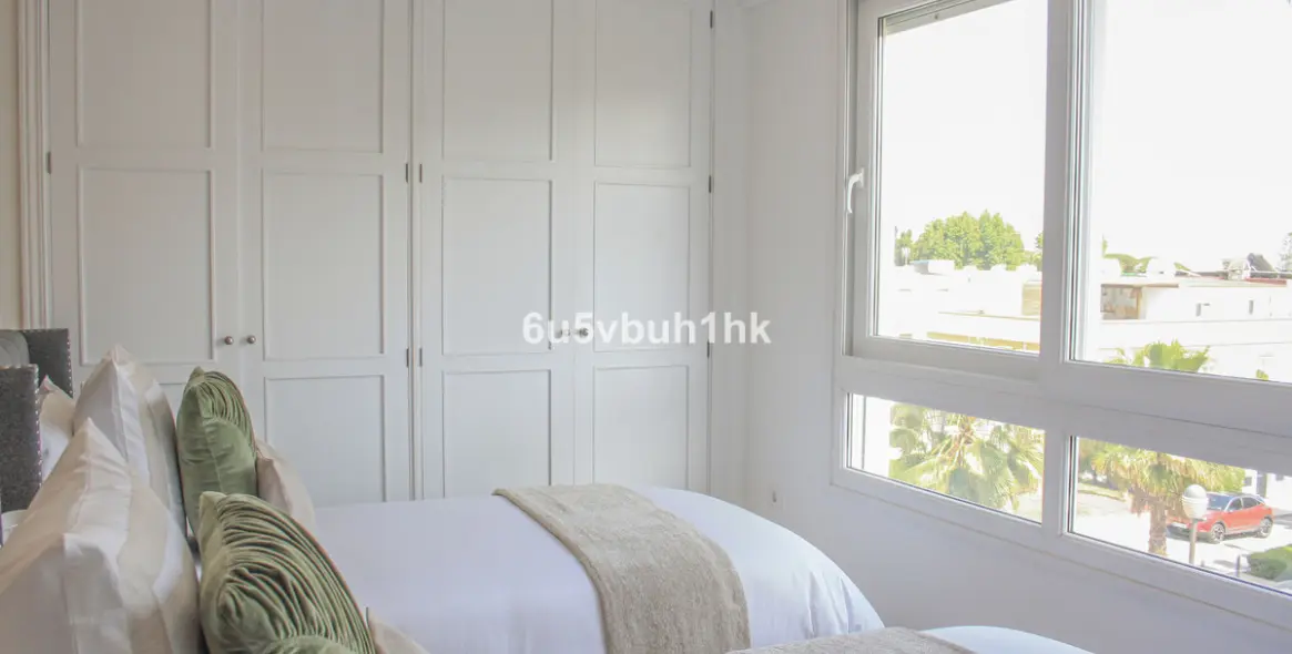 Venta de apartamento en planta baja en Marbella 13