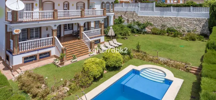 Venta de villa independiente en Benalmadena 1