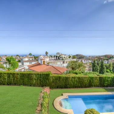 Venta de villa independiente en Benalmadena